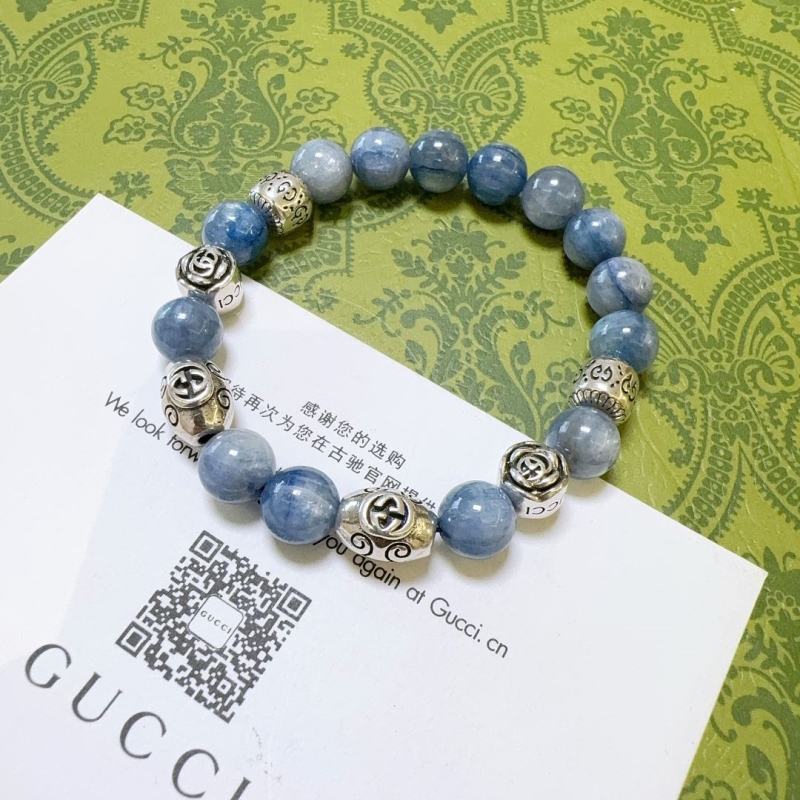G*u*i bracelets